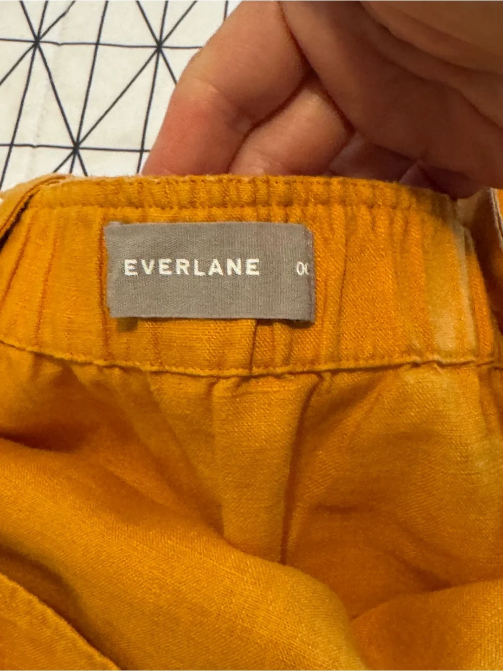 Everlane sleeveless linen